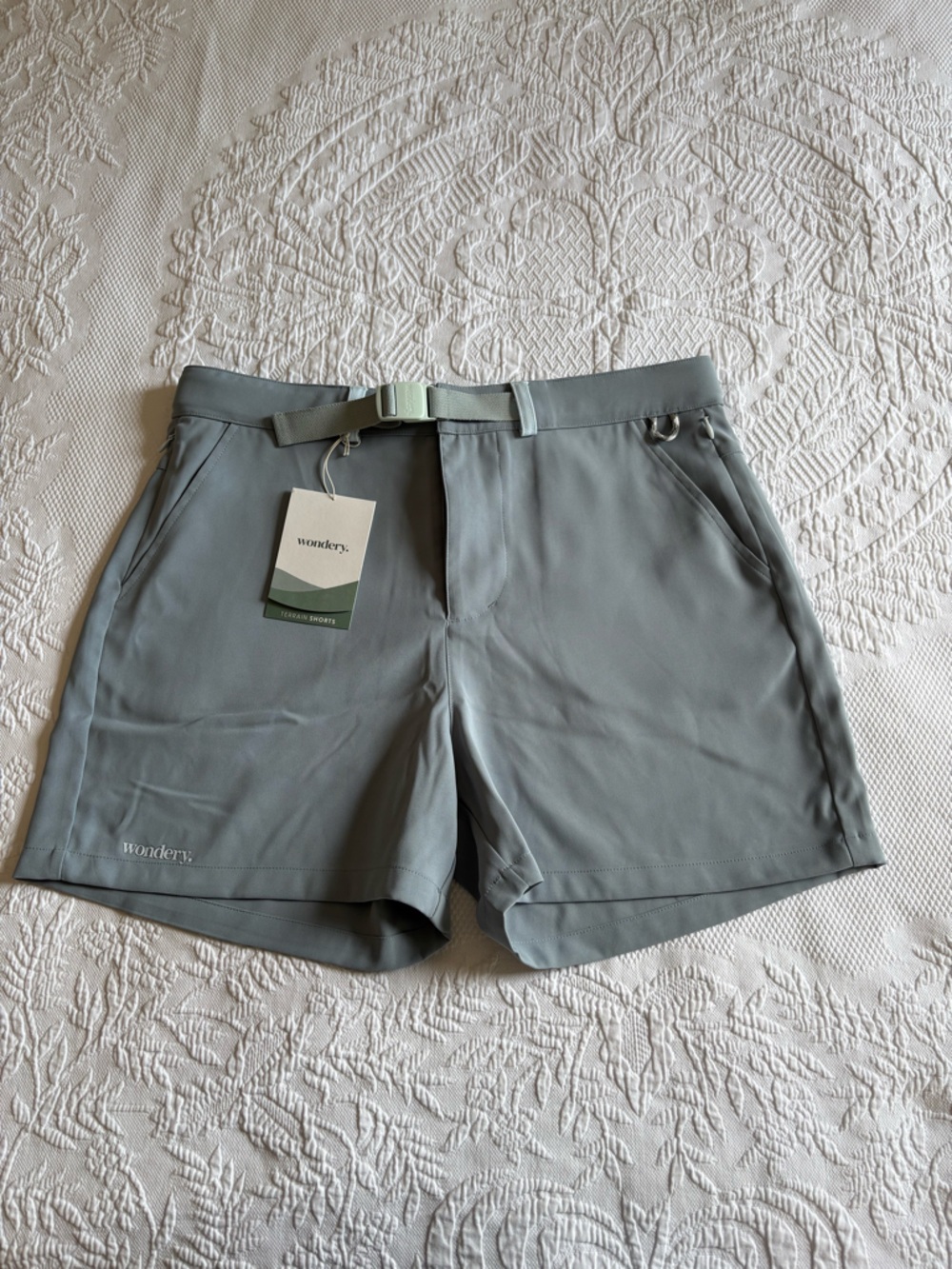 NWT Wondery. Terrain shorts women’s hiking outdoors size Large